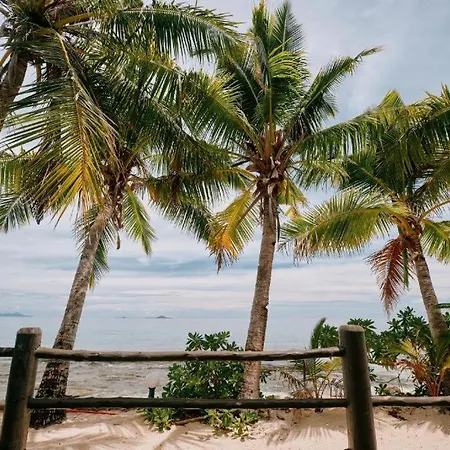 Beachcomber Island Resort Room photo