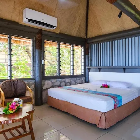 Beachcomber Island Resort Room photo