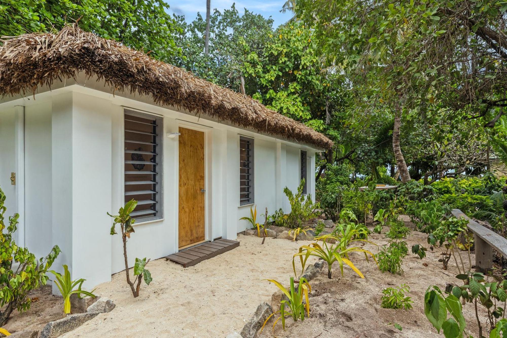 Resort Beachcomber Island Resort 4*